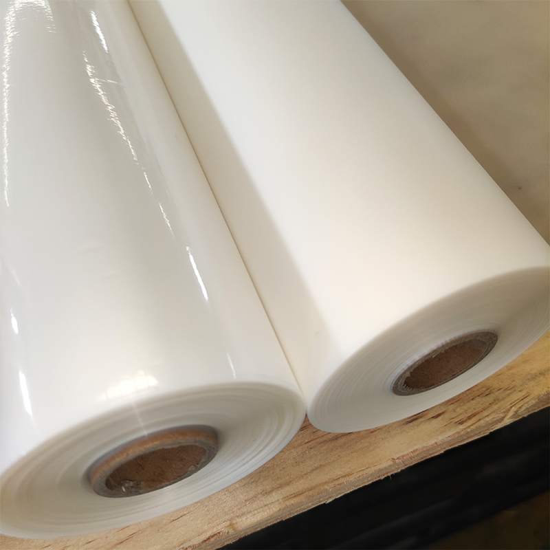 Apa perbedaan antara film laminasi termal sentuhan lembut dan film laminasi termal tahan gores?